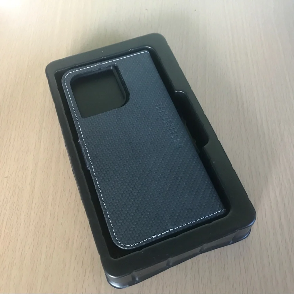 SafeSleeve Detachable for iPhone 14 Pro